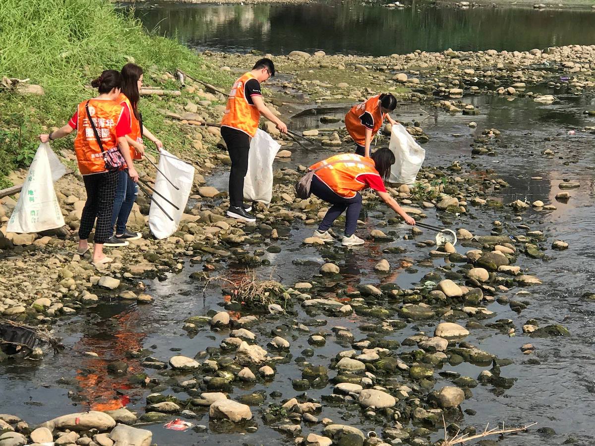 Special Appreciation｜DBS Bank  Weather: Sunny  Number of people: 22  Hours: 1hrs  Achievements: 6 bags of garbage, a tattered bicycle  | Taipei Cultural experience | CAN Culture