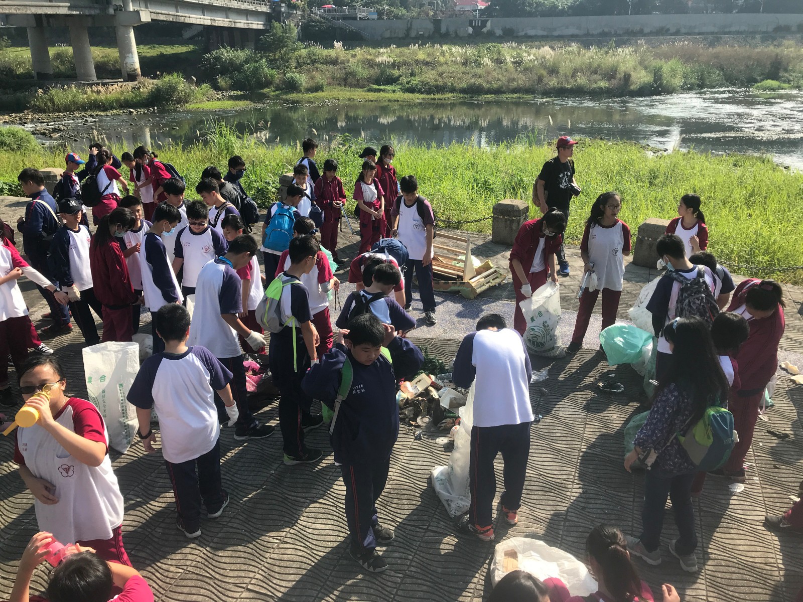 Special Appreciation｜Sanxia Junior High School  Weather: Sunny  Number of people: 84  Hours: 1hrs  Achievements: 14 bags of garbage, a tattered sofa  | Taipei Cultural experience | CAN Culture