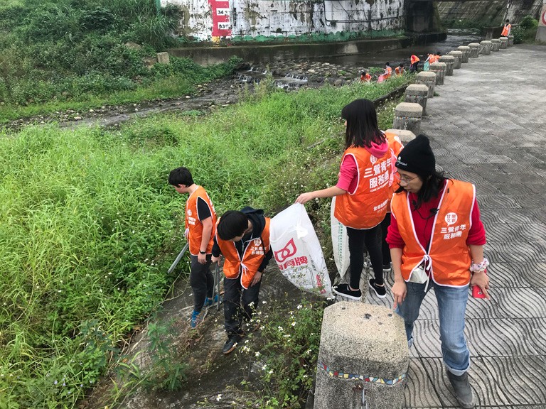 Special Appreciation｜New Taipei Municipal Tour Ya Car Elementary & Junior High School Weather: Sunny  Number of people: 25  Hours: 2hrs  Achievements: 4 bags of garbage  | Taipei Cultural experience | CAN Culture