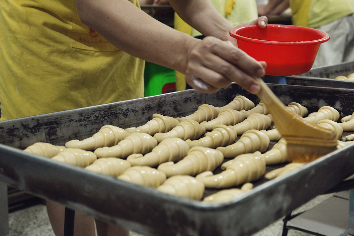 The 50 year-old bakery sells breads with flavors loved by seniors.  | Taipei Cultural experience | CAN Culture