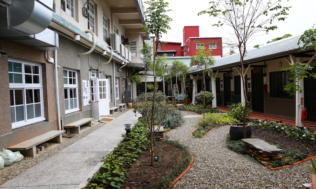 We found this 70-year-old building, the former site of Ailin Hospital, by Sanxia Old Street by chance at the end of 2016. Through the collective planning between CAN Culture, Art & Nature and Taiwan Sustainable City and Town Caring Association, and combined with B+P Architects, the building was constructed into a quality food shop, HIDEKAWA Domestic Soybean Products. We also raised funds to build a vocational training school, i.e. Green Grass Occupational School, for the teens in Sanxia as a field for occupational exploration for disadvantaged teenager so that that could have the power to find life again.  | Taipei Cultural experience | CAN Culture, Art & Nature