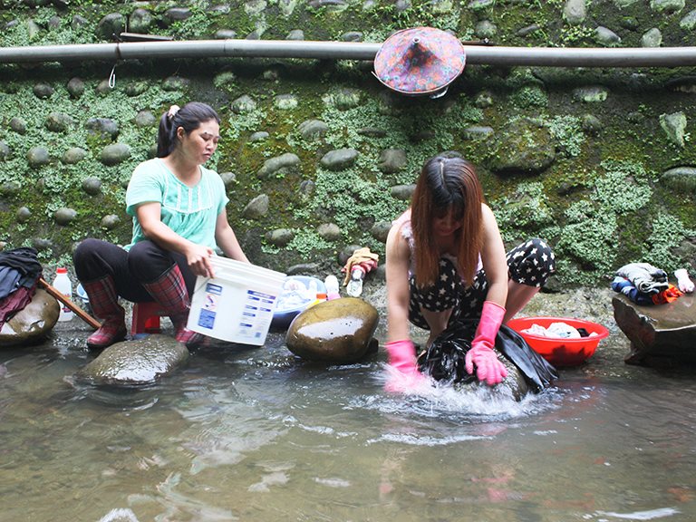 [三峡] 溪流走读 - 墘沟仔的浣衣美女