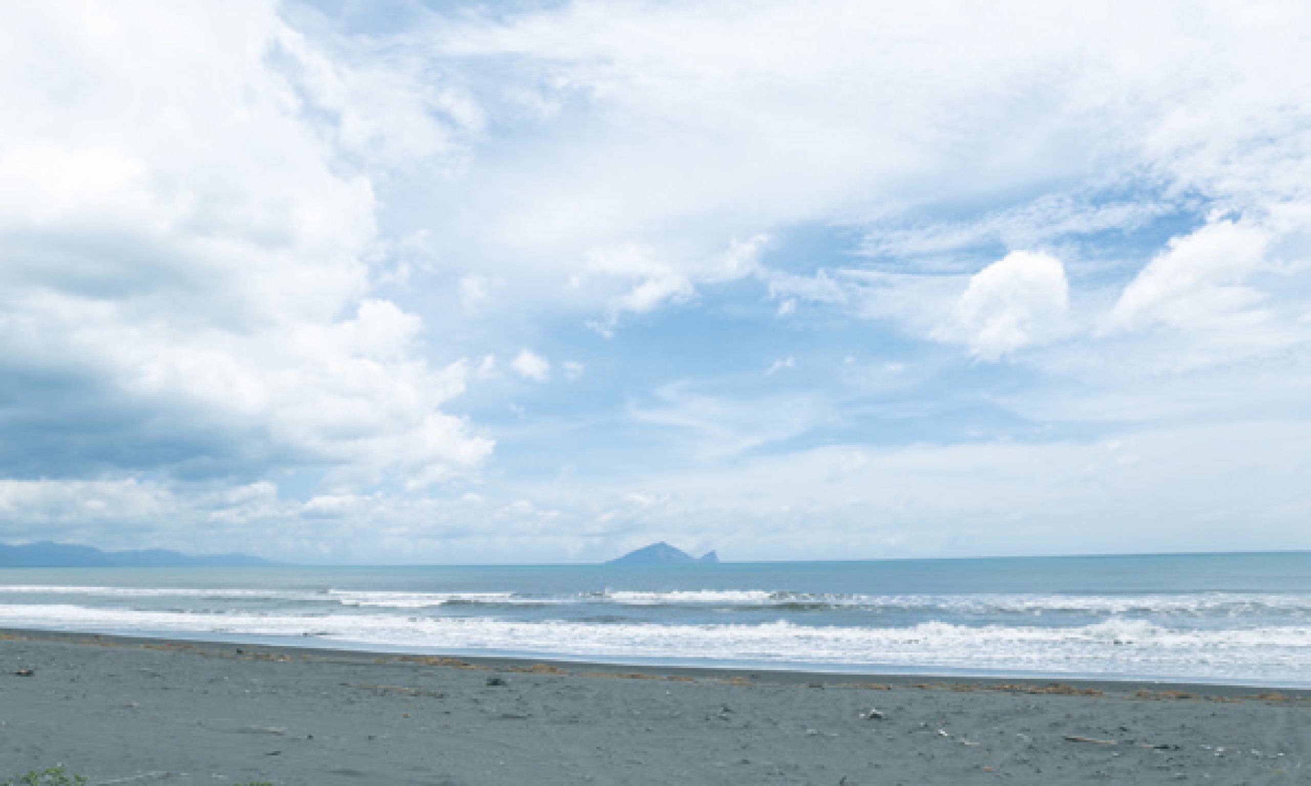 〖主題企劃〗我的家在海邊！住海邊生活提案 － 關於在海邊：創作是找尋自我的生活態度 - 海邊的司廚 雜貨