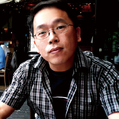 國內知名動畫導演，現任國立臺北藝術大學科藝研究所動畫講師。就讀文化大學美術系時期，就以剪紙動畫《虛無島記》、《楚河漢界》與傳統動畫《B仔的空間》三作獲頒金穗獎，在美期間以「馬桶共和國」獲得美國電視艾美獎最佳電腦動畫獎。曾任Suzan Pitt Studio、Balloon Dog Studios等公司動畫師，並曾榮獲美國電視艾美獎、金穗獎、台北電影獎、歐洲IMAGINA  AWARD等多項大獎。並以「飛越藍調」電腦動畫創作勇奪金馬獎最佳創作短片曾任愛勝遊戲公司動畫總監、爾波國際公司動畫組長，並擔任各大專院校講師。史明輝的卡通式幻想，以幽默帶著批判的作品風格，受到注意。 | 甘樂誌 | 甘樂文創 | 甘之如飴，樂在其中