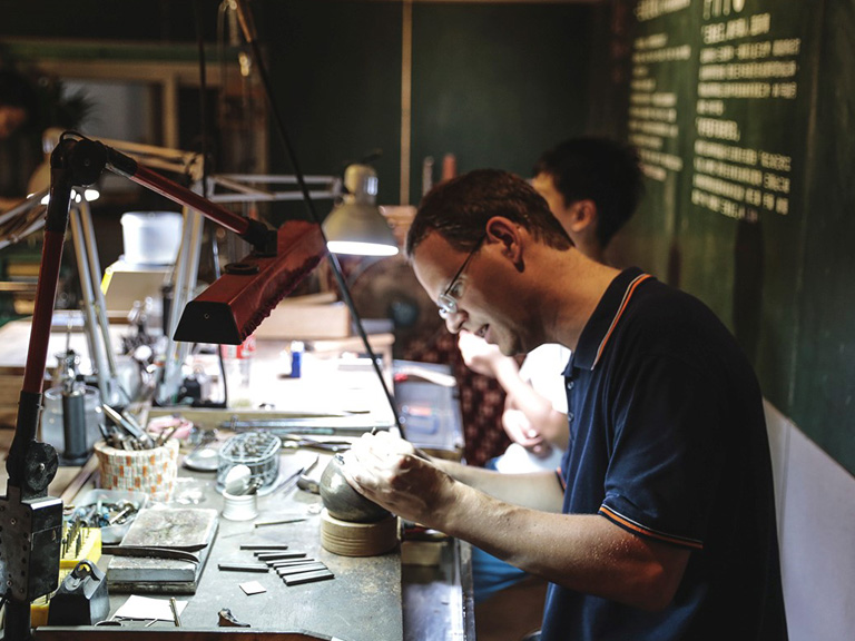 DIY experience as a one-day metalworking  | Taipei Cultural experience | CAN Culture
