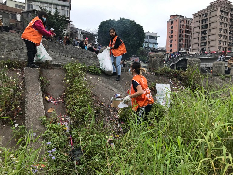 Weather: Cloudy   Number of people: 13  Hours: 1.5hrs  Achievements: 24 bags of garbage  River Clean-up Operation  Special Appreciation｜ 海湧工作室 - Hiin studio  | Taipei Cultural experience | CAN Culture