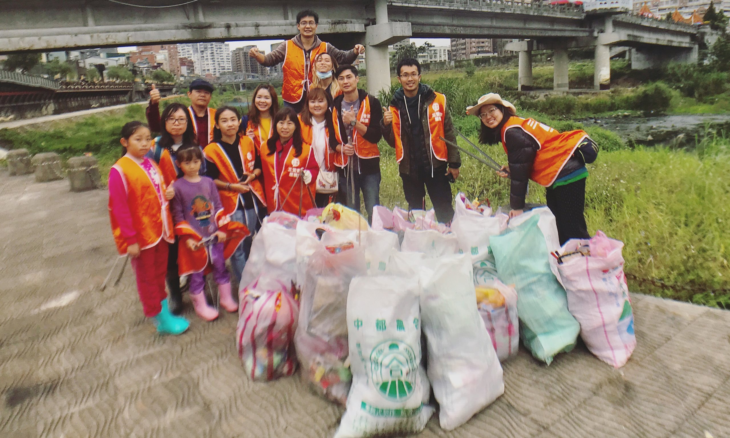 2019/02/10 River Clean-up Operation in Taiwan, Taipei Sanxia