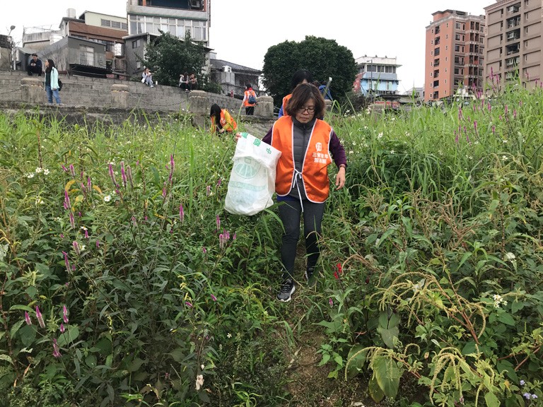 Special Appreciation｜Fubon Cultural & Educational Foundation Weather: Sunny  Number of people: 42  Hours: 1.5hrs  Achievements: 3 bags of garbage   | Taipei Cultural experience | CAN Culture