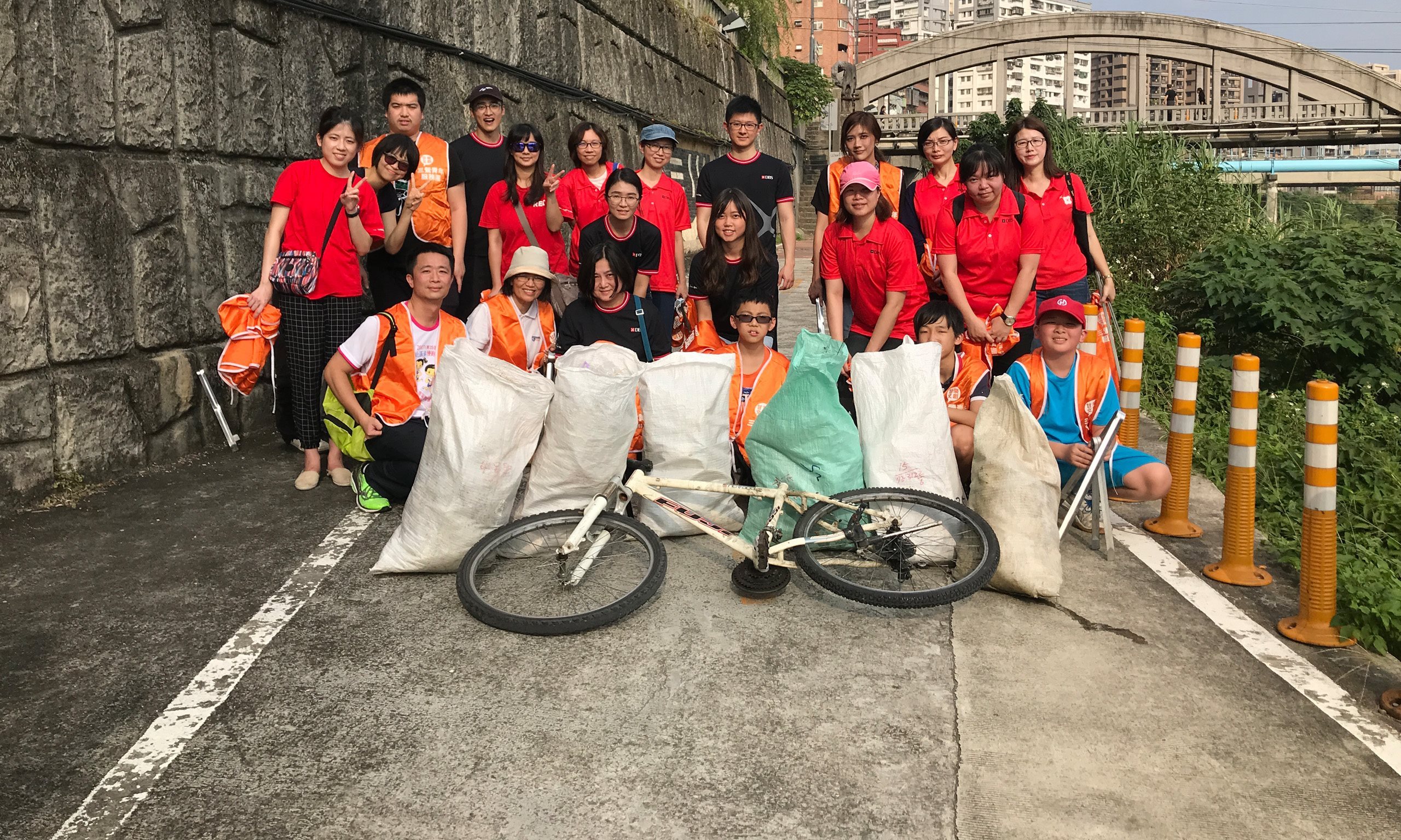 2018/11/11 River Clean-up Operation in Taiwan, Taipei Sanxia